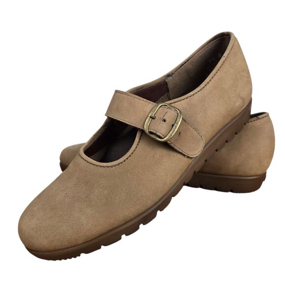 Munro American Sport Mary Jane Shoes Sz 8.5 N Buckle Tan Nubuck Suede Comfort - Picture 1 of 14